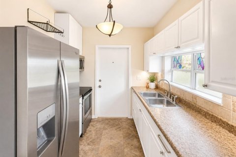 Appartement à louer à Saint Petersburg, Floride: 2 chambres, 78.97 m2 № 2095954 - photo 7