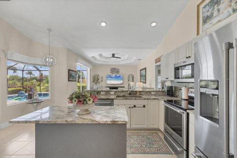 House in Rotonda, Florida 3 bedrooms, 173.36 sq.m. № 1911871 - photo 12