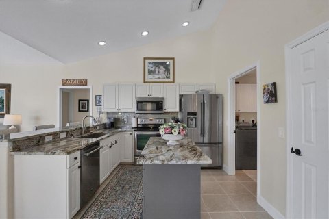 House in Rotonda, Florida 3 bedrooms, 173.36 sq.m. № 1911871 - photo 11