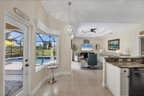 House in Rotonda, Florida 3 bedrooms, 173.36 sq.m. № 1911871 - photo 14