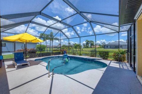 House in Rotonda, Florida 3 bedrooms, 173.36 sq.m. № 1911871 - photo 28