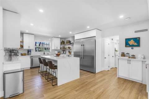 House in Key Biscayne, Florida 5 bedrooms № 1891650 - photo 14