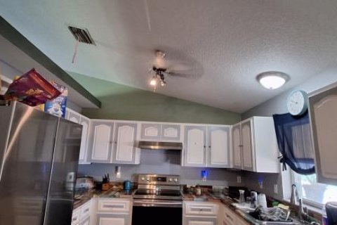 House in Citrus Springs, Florida 3 bedrooms, 126.81 sq.m. № 1747349 - photo 28