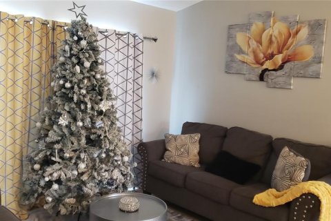 Casa en venta en Kissimmee, Florida, 4 dormitorios, 162.76 m2 № 1648351 - foto 3