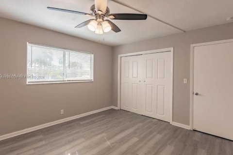 Copropriété à louer à Hollywood, Floride: 1 chambre, 53.88 m2 № 2045482 - photo 14