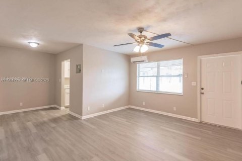 Copropriété à louer à Hollywood, Floride: 1 chambre, 53.88 m2 № 2045482 - photo 8