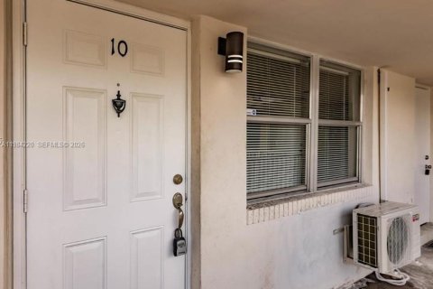 Copropriété à louer à Hollywood, Floride: 1 chambre, 53.88 m2 № 2045482 - photo 20