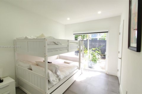 Снять в аренду виллу или дом в Майами, Флорида 3 спальни, 111.48м2, № 2015471 - фото 22