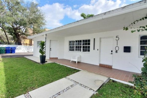 Снять в аренду виллу или дом в Майами, Флорида 3 спальни, 111.48м2, № 2015471 - фото 2