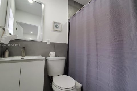 Снять в аренду виллу или дом в Майами, Флорида 3 спальни, 111.48м2, № 2015471 - фото 13