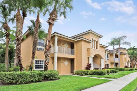 Copropriété à louer à Port St. Lucie, Floride: 1 chambre, 83.61 m2 № 2411943 - photo 3
