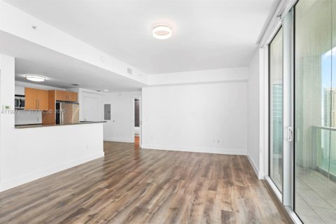 Copropriété à louer à Miami, Floride: 2 chambres, 94.48 m2 № 1987974 - photo 3