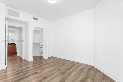 Copropriété à louer à Miami, Floride: 2 chambres, 94.48 m2 № 1987974 - photo 17