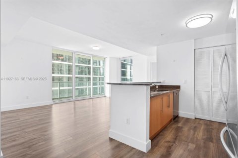 Copropriété à louer à Miami, Floride: 2 chambres, 94.48 m2 № 1987974 - photo 7