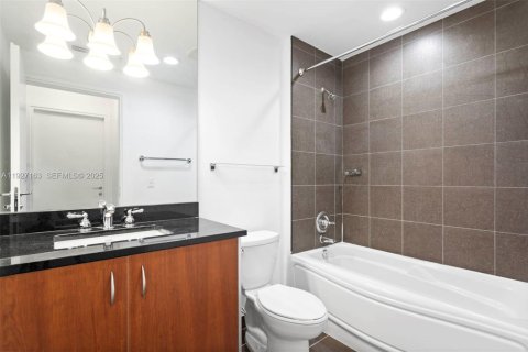 Copropriété à louer à Miami, Floride: 2 chambres, 94.48 m2 № 1987974 - photo 26