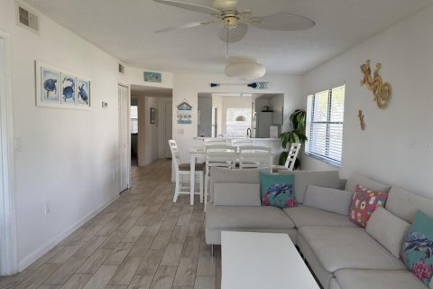 Condominio en venta en Bradenton, Florida, 2 dormitorios, 109.07 m2 № 1657953 - foto 4