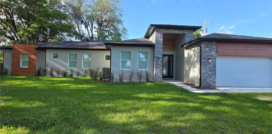 Villa ou maison à Oviedo, Floride 4 chambres, 213.12 m2 № 2107270
