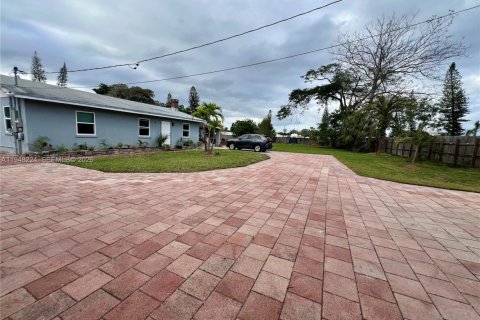 Villa ou maison à vendre à Deerfield Beach, Floride: 3 chambres, 100.33 m2 № 2004796 - photo 5