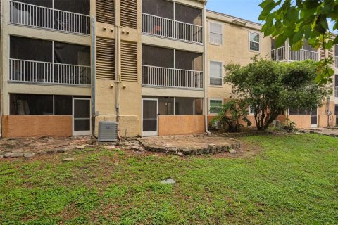 Copropriété à vendre à Orlando, Floride: 2 chambres, 109.9 m2 № 2098426 - photo 26
