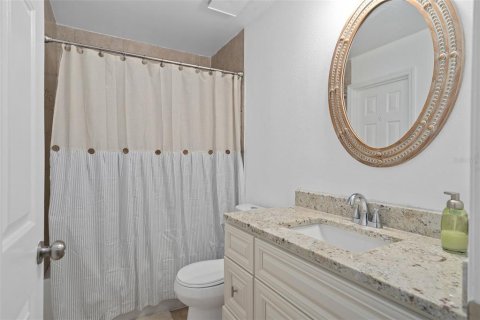 Copropriété à vendre à Orlando, Floride: 2 chambres, 109.9 m2 № 2098426 - photo 15