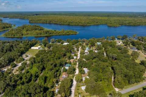 Propiedad comercial en venta en Satsuma, Florida, 12 dormitorios, 433.2 m2 № 769985 - foto 1