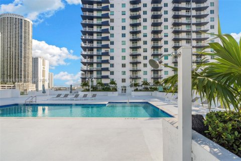 Снять в аренду кондоминиум в Майами, Флорида 58.34м2, № 1997383 - фото 19