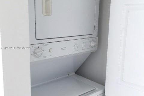 Copropriété à louer à Miami, Floride: 58.34 m2 № 1997383 - photo 4