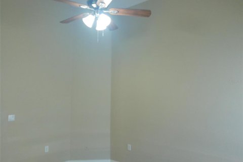 Villa ou maison à louer à Winter Haven, Floride: 4 chambres, 168.71 m2 № 2416392 - photo 16