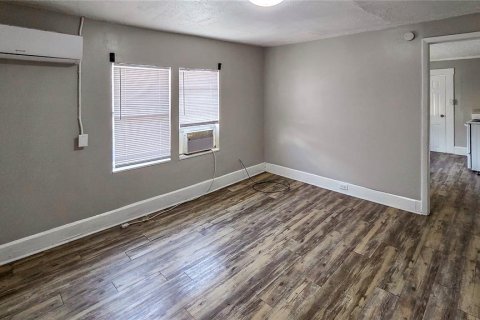 Propiedad comercial en venta en Lakeland, Florida, 4 dormitorios, 237.83 m2 № 2207624 - foto 4