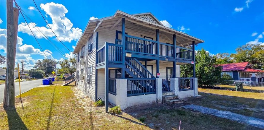 Propiedad comercial en Lakeland, Florida 4 dormitorios, 237.83 m2 № 2207624