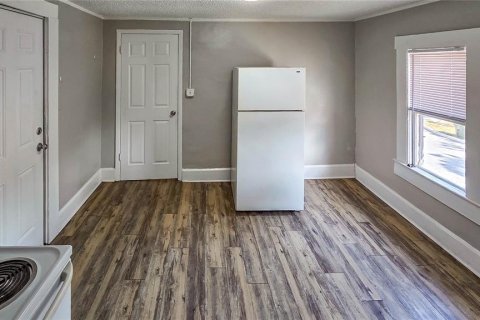 Propiedad comercial en venta en Lakeland, Florida, 4 dormitorios, 237.83 m2 № 2207624 - foto 6