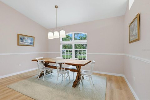 House in Englewood, Florida 5 bedrooms, 269.79 sq.m. № 2403578 - photo 24