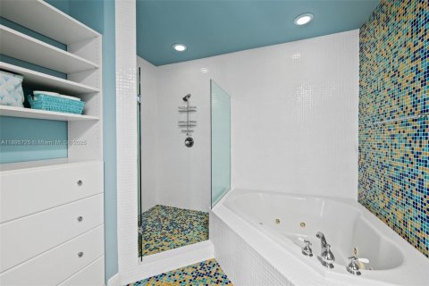 Купить таунхаус в Форт-Лодердейл, Флорида 3 спальни, 251.49м2, № 1964506 - фото 25