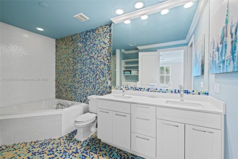 Купить таунхаус в Форт-Лодердейл, Флорида 3 спальни, 251.49м2, № 1964506 - фото 24