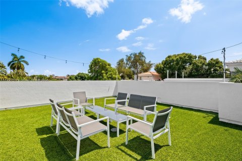 Купить таунхаус в Форт-Лодердейл, Флорида 3 спальни, 251.49м2, № 1964506 - фото 26