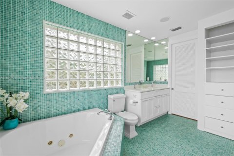 Купить таунхаус в Форт-Лодердейл, Флорида 3 спальни, 251.49м2, № 1964506 - фото 17