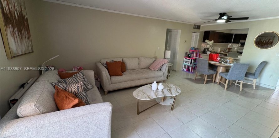 Кондоминиум с 3 спальнями в Хайалиа, Флорида № 2050959