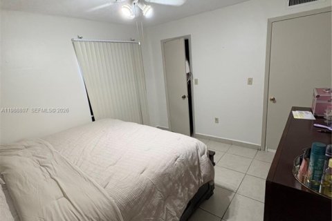 Купить кондоминиум в Хайалиа, Флорида 3 спальни, 121.61м2, № 2050959 - фото 11