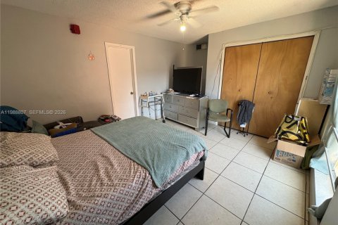 Купить кондоминиум в Хайалиа, Флорида 3 спальни, 121.61м2, № 2050959 - фото 25