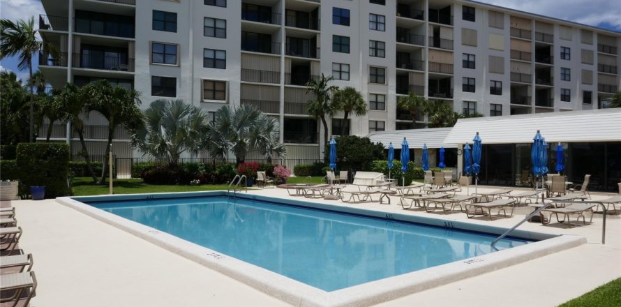 Condominio en South Palm Beach, Florida, 1 dormitorio № 950286