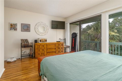 Condo in New Smyrna Beach, Florida, 2 bedrooms  № 1810188 - photo 18