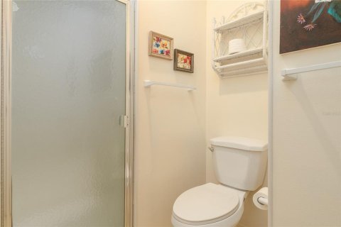 Condo in New Smyrna Beach, Florida, 2 bedrooms  № 1810188 - photo 20