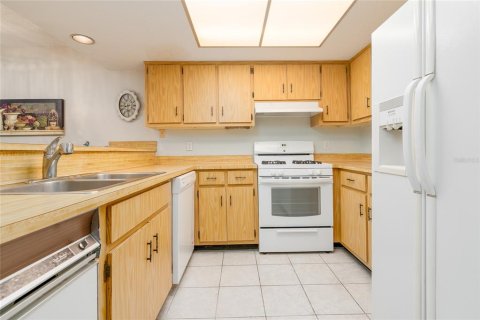 Condo in New Smyrna Beach, Florida, 2 bedrooms  № 1810188 - photo 3