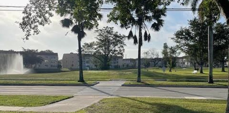 Condo in Sunrise, Florida, 1 bedroom  № 977092