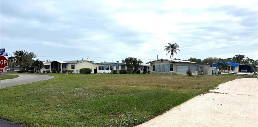 Land in North Port, Florida № 1430685
