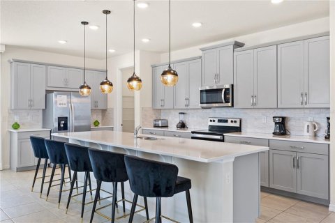 Casa en venta en Kissimmee, Florida, 9 dormitorios, 405.33 m2 № 2303009 - foto 21