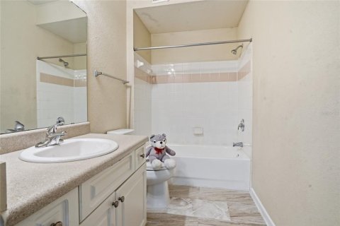 Condo in Tampa, Florida, 3 bedrooms № 2167008 - photo 23