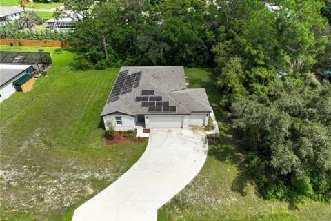 House in Spring Hill, Florida 4 bedrooms, 170.94 sq.m. № 1798643 - photo 2