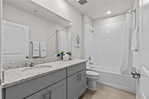 House in Spring Hill, Florida 4 bedrooms, 170.94 sq.m. № 1798643 - photo 28