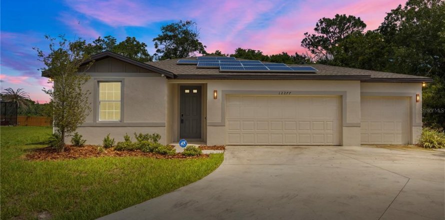 House in Spring Hill, Florida 4 bedrooms, 170.94 sq.m. № 1798643